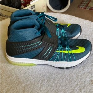 Nike Toronada training shoe